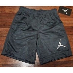 Toddler boys gray Jordan shorts
